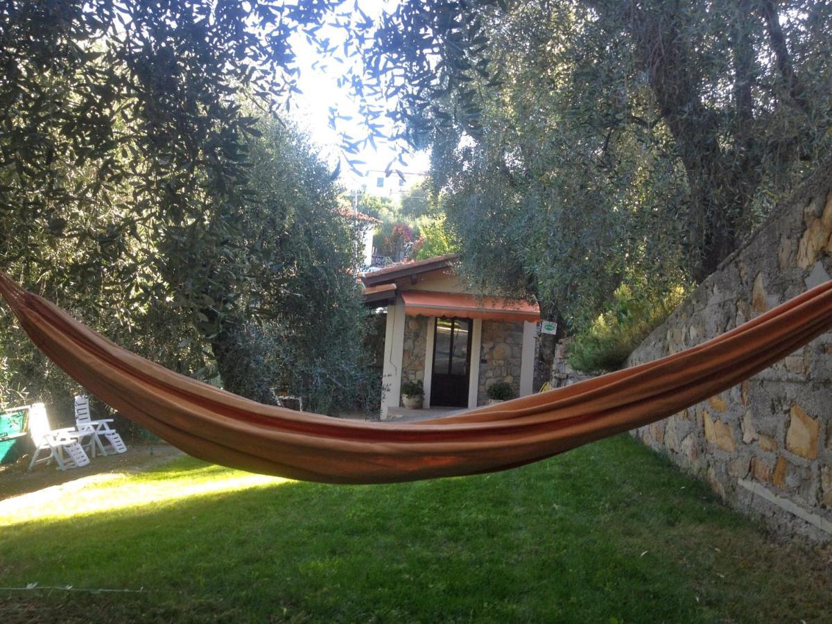 Casa Vacanze Uliveto Bordighera Buitenkant foto