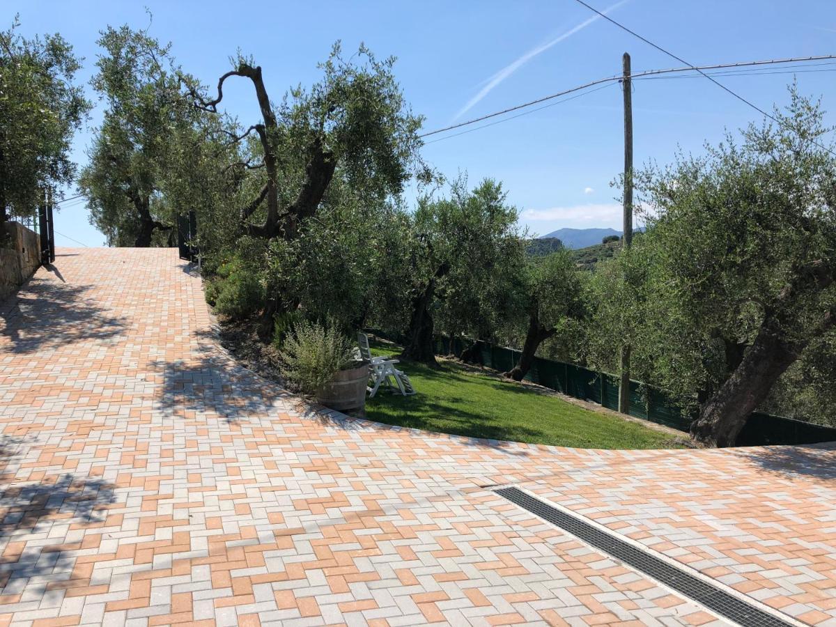 Casa Vacanze Uliveto Bordighera Buitenkant foto